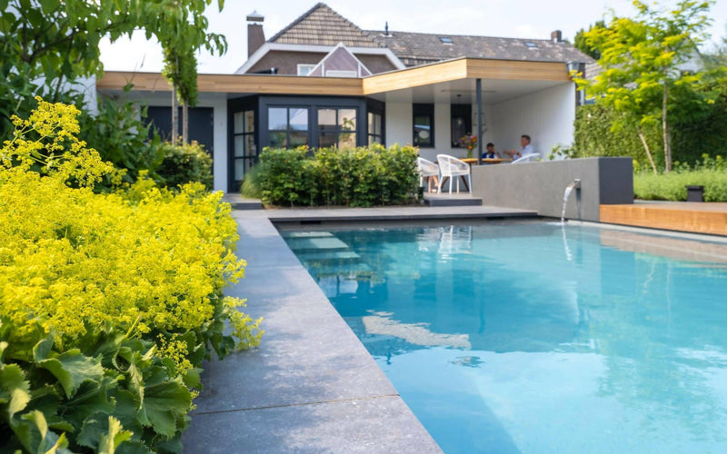 Moderne tuin met zwembad poolhouse en sauna-Stoop Tuinen-modern,Tuin-Moderne tuin met poolhouse-OBLY