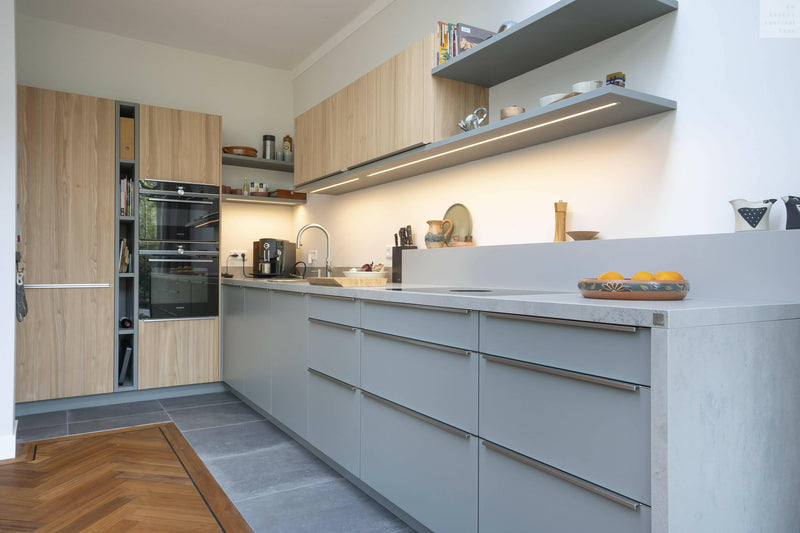 Moderne uitbouw met een compacte keuken-OBLY-keuken-Moderne uitbouw met een compacte keuken-OBLY