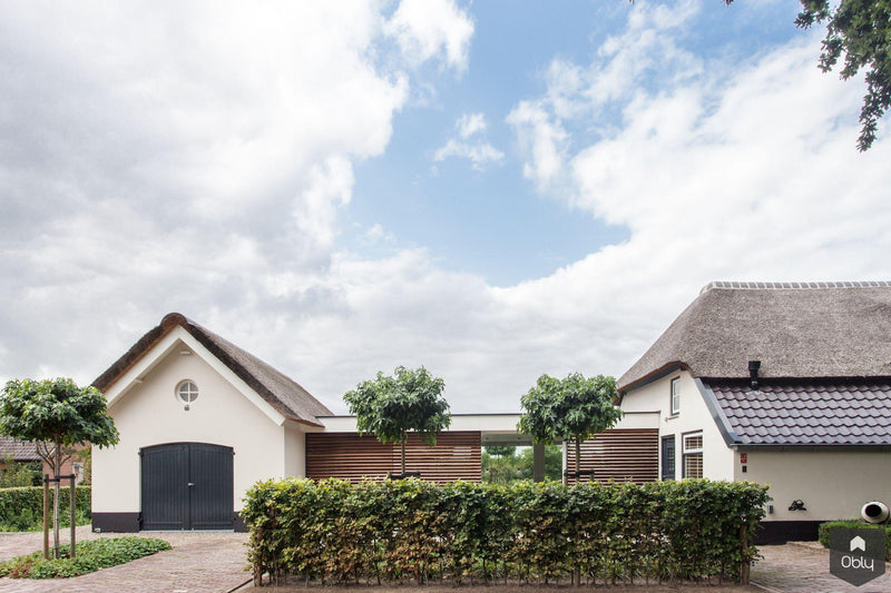 Moderne verbinding boerderij en schuur-Bob Romijnders Architectuur - Interieur-Aanbouw,alle-OBLY