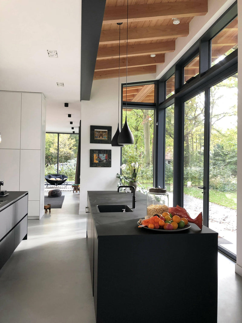 Moderne villa van glas en hout-Architectenbureau Lighthouse Living-Keuken-OBLY