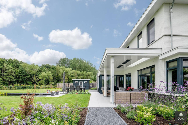 Moderne zwart wit villa-Verswijver Interieurconcepten-alle,Badkamer,Exterieur vrijstaand,Keuken,Tuinen,Vrijstaand,Woonkamer-Moderne zwart wit villa | OBLY.com-OBLY