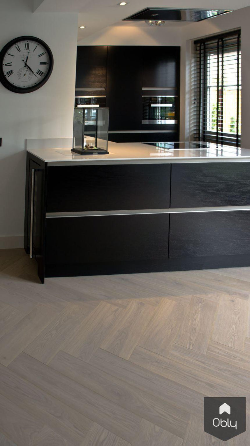 MoreFloors - Nieuwbouw woning voorzien van Eiken walvisgraat met band-MoreFloors-alle,Woonkamer-OBLY