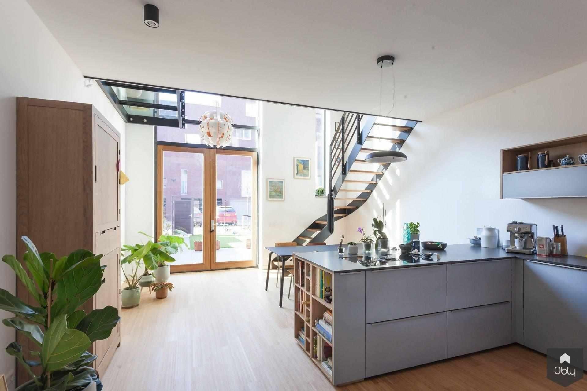 Ontwerp eigentijds herenhuis-HOYT Architecten & Bouwmanagers-alle,eigentijdse architectuur,hoge woonkamer,Interieur,moderne woning,open leefruimte,stalen trap,vide,Woonkamer-Ontwerp eigentijds herenhuis | OBLY.com-OBLY