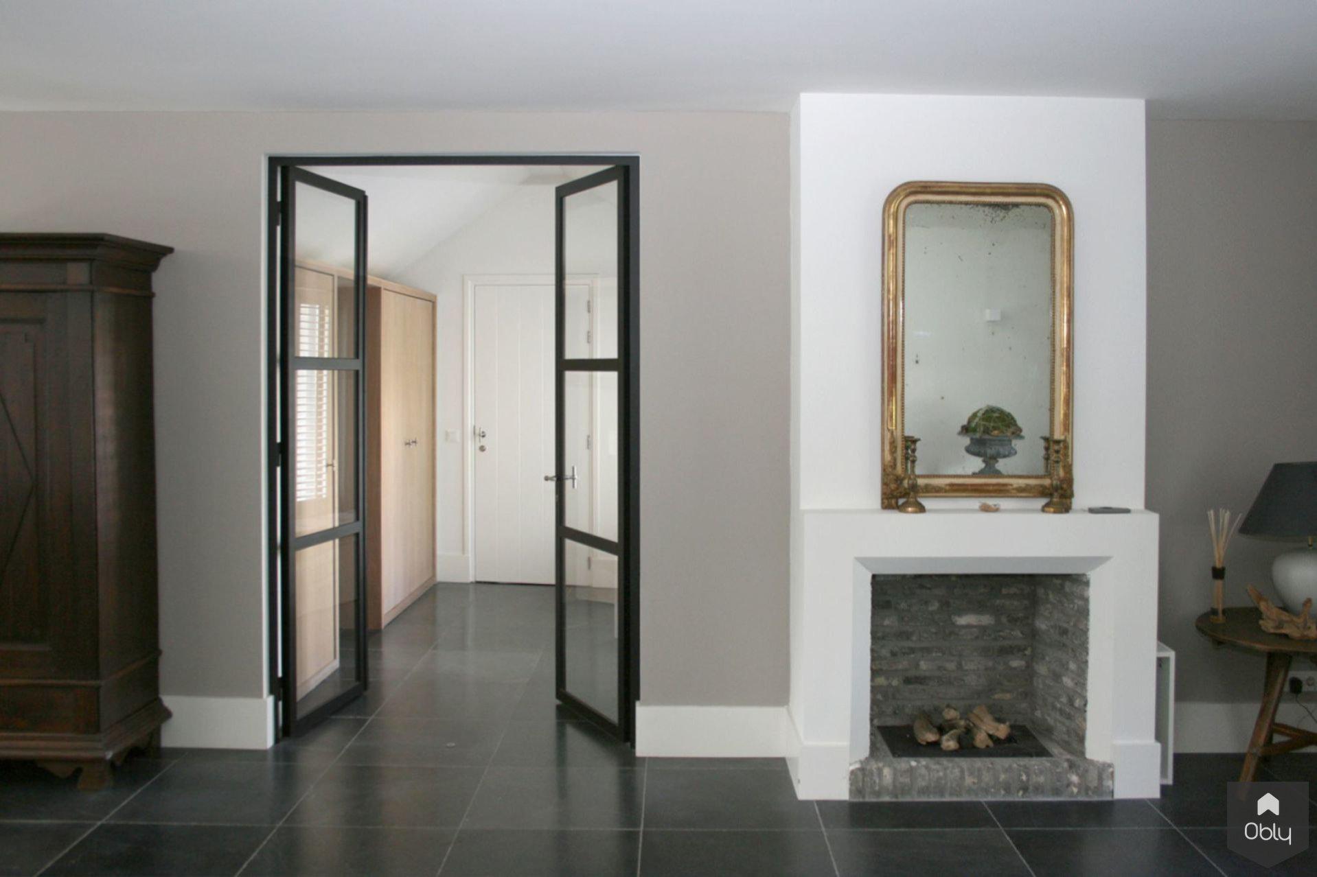 Renovatie Klassiek herenhuis, Berkel-Enschot-Doreth Eijkens | Interieur Architectuur-alle,doorkijkjes in interieur,Entree hal trap,klassiek herenhuis interieur,lichte woonruimtes,luxe leefruimte,maatwerk interieurdesign,moderne klassieke inrichting,open woonindeling,renovatie herenhuis Berkel-Enschot,stijlvolle herenhuis renovatie,Woonkamer-OBLY