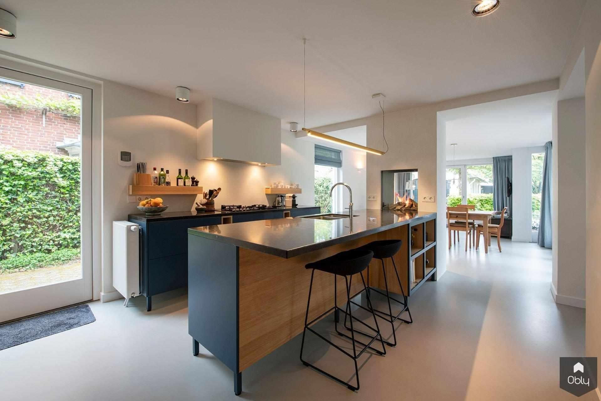 Renovatie benedenverdieping ruime woning-Doreth Eijkens | Interieur Architectuur-alle,bibliotheek aan huis,Keuken,luxe woonkeuken,maatwerk schuifdeuren,moderne woningrenovatie,open keuken woonkamer,renovatie benedenverdieping,transparante ruimteverdeling,Woonkamer,zicht op de tuin-OBLY