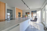 Renovatie jaren ’60 woning met lichte maatwerk leefkeuken-Dosis Keuken & Interieur-alle,design interieur,interieur renovatie,jaren 60 woning,Keuken,lichte keuken,maatwerk keuken,modern wonen,moderne leefkeuken,open woonruimte-Renovatie jaren ’60 woning met leefkeuken | Dosis-OBLY