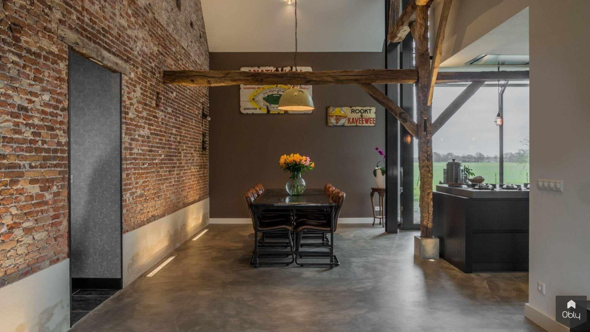 Renovatie sfeervolle woonboerderij-Van Os Architecten-alle,houten spanten,karakteristiek interieur,landelijke sfeer,open woonkeuken,woonboerderij renovatie,Woonkamer-OBLY