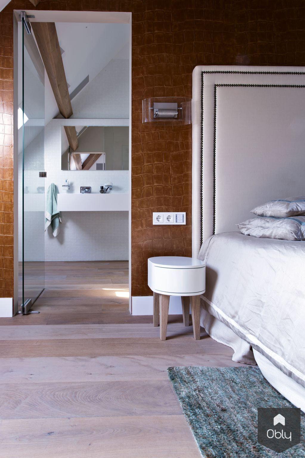 Roelfienvos.com-Roelfien Vos-alle,exclusief interieurontwerp,luxe slaapkamer,modern slaapkamer ontwerp,serene slaapkamer,Slaapkamer,slaapkamer met natuurlijke materialen,stijlvolle slaapkamer,warme slaapkamer-OBLY