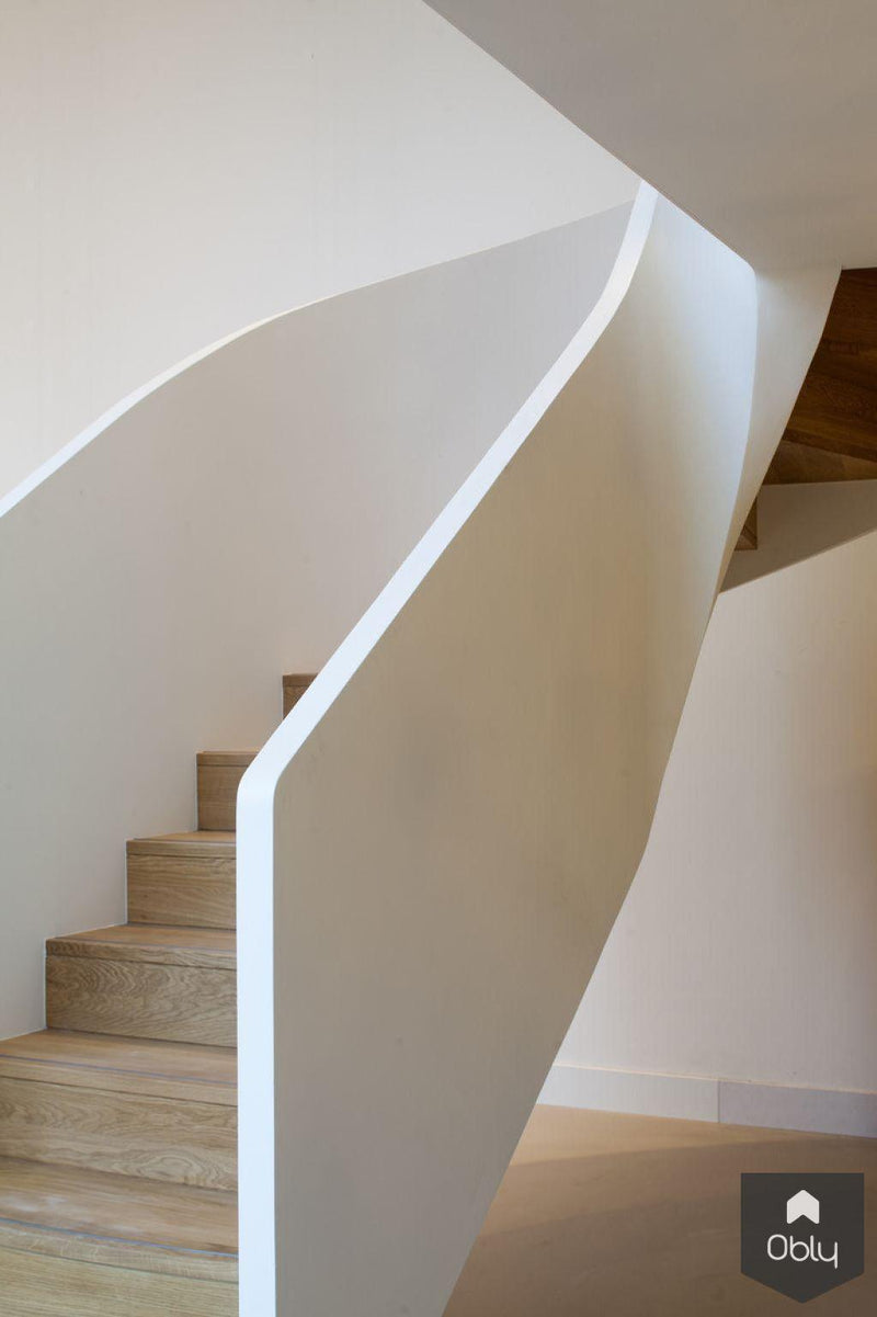 Ronde gebogen trap in villa-Groeneveld & Poirot Interieurbouw-alle,Woonkamer-OBLY