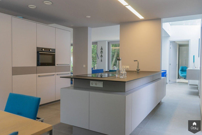 Ruimtelijke keuken met garderobe-Gebr. Smits-alle, Keuken-OBLY