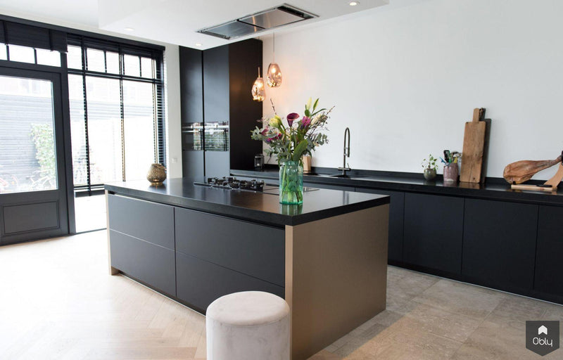 Serene visgraatvloer in nieuwbouwwoning-The Woodstore-alle,Woonkamer-OBLY