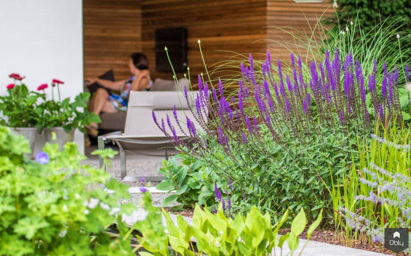 Sfeervolle moderne tuin met veranda-Stoop Tuinen-alle,Tuinen-OBLY