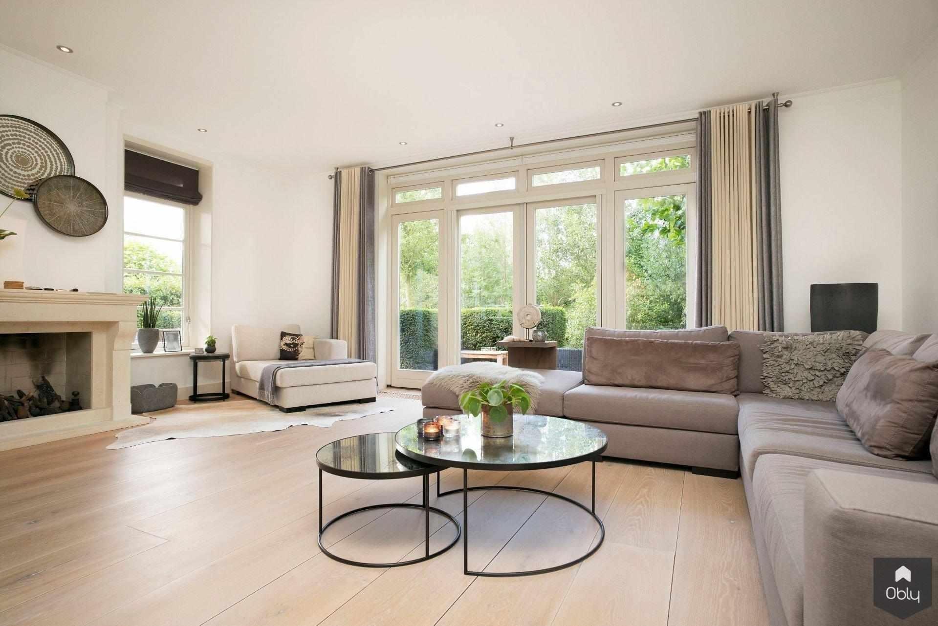 Sfeervolle zithoek in jaren 30 villa-Interior Styling by Madeleine-alle,Woonkamer-OBLY