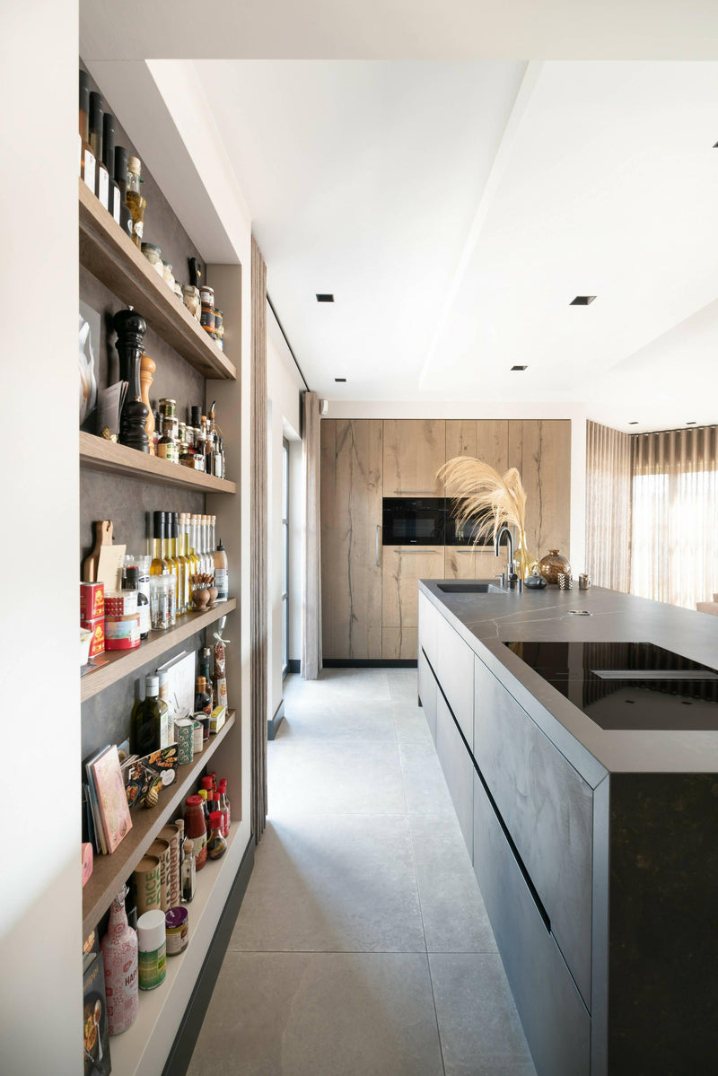 Sienna keuken met genoest fineer en betonfronten-Mereno-keuken-OBLY