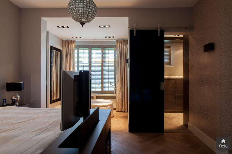 Slaap- en badkamer met walkin closet uitgevoerd in Eiken hout-Wood Creations-alle,Slaapkamer-OBLY