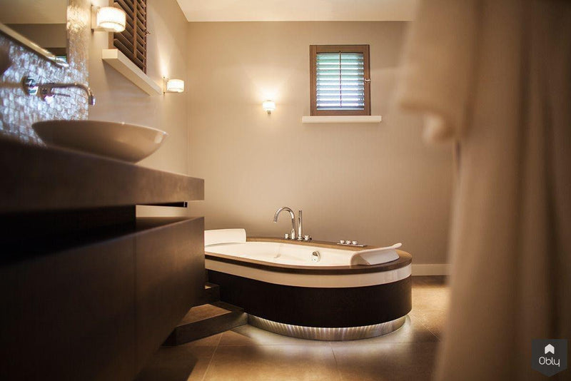 Slaapkamer ensuite met warme, luxe hotelsfeer-Wood Creations-alle,Slaapkamer-OBLY