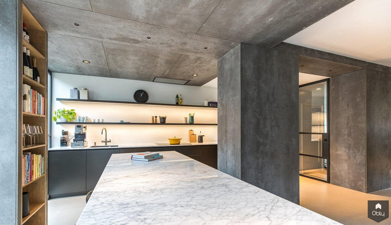 Stadse jaren ’50 hoekwoning met allure van moderne villa-StrandNL architectuur en interieur-alle,Woonkamer-OBLY