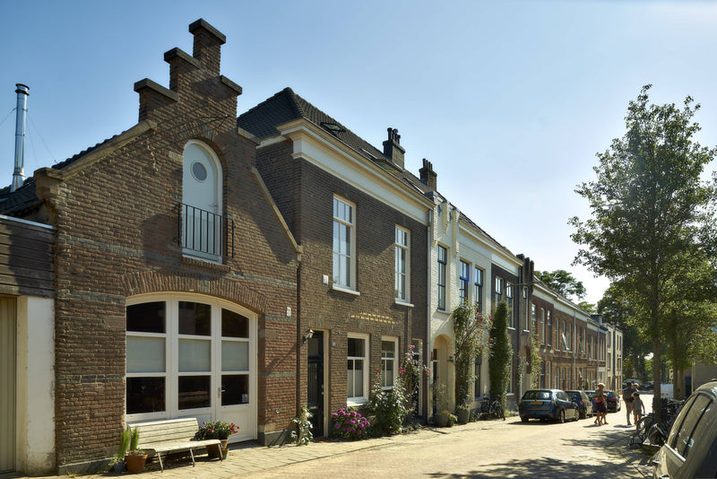 Stalen 1m2 wenteltrap-OBLY-zolder-Ruimtebesparende 1m2 stalen wenteltrap -OBLY