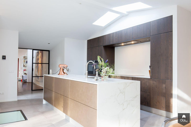 Stijlvolle leefkeuken met koperkleurig eiland-Keukenstudio Stormink-alle,Keuken-OBLY