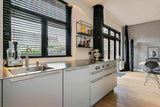 Strakke moderne inrichting-Stijn de Ruyter Interieurarchitectuur-badkamer ontwerp,contrast,hout,Interieur,interieur design,lichte kleuren,minimalistisch,modern interieur,moderne keuken,persoonlijke accenten,rvs keuken,tegels,warme materialen-Strakke moderne inrichting-OBLY