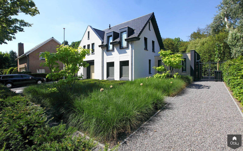 Strakke tuin tegen groene wand-Stoop Tuinen-alle,Tuinen-OBLY