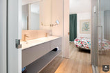 Strakke woning met kleurrijke kunst-Verswijver Interieurconcepten-alle,Keuken,Woonkamer-Strakke woning met kleurrijke kunst | OBLY.com-OBLY