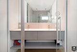 Strakke woning met kleurrijke kunst-Verswijver Interieurconcepten-alle,Keuken,Woonkamer-Strakke woning met kleurrijke kunst | OBLY.com-OBLY