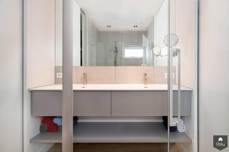Strakke woning met kleurrijke kunst-Verswijver Interieurconcepten-alle,Keuken,Woonkamer-Strakke woning met kleurrijke kunst | OBLY.com-OBLY