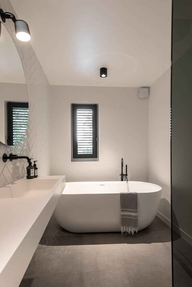 Tijdloze woning Ijsselmeer-Lifs Interior Design-Badkamer,Woonkamer-Tijdloze woning Ijsselmeer-OBLY