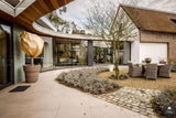 Totaalconcept rietgedekte villa - exterieur-Architectenbureau Drijvers Oisterwijk B.V.-alle, Exterieur vrijstaand, Vrijstaand-Totaalconcept rietgedekte villa exterieur | OBLY.com-OBLY