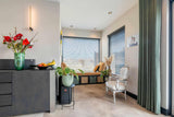 Totale verbouwing verouderde woning-Huisvanbinnen-daklicht interieur,lichte woonruimte,maatwerk keuken onder trap,moderne entreehal,moderne gezinswoning,open keuken ontwerp,ruimtelijke woonkamer,totale woningverbouwing,verouderde woning renovatie,woonkamer-Totale verbouwing verouderde woning-OBLY