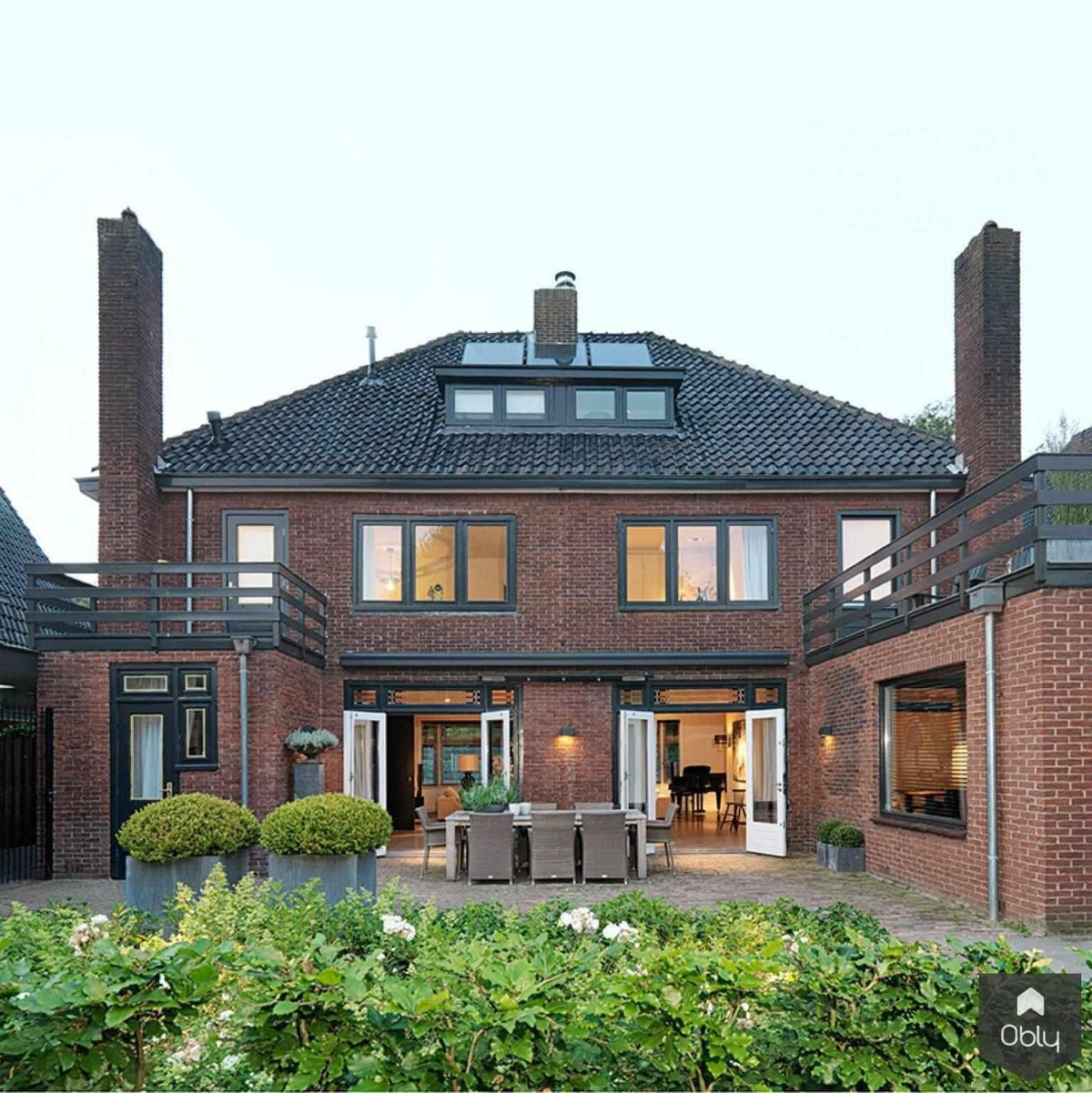 Van twee-onder-een-kapwoningen naar één vrijstaand woonhuis in Breda-Christel Smeets architect bna-Exterieur,Interieurontwerp-Vrijstaand woonhuis in Breda uit twee woningen-OBLY