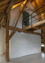 Verbouwing boerderij-Mark Mutsaers architectuur & interieur-AtelierAanHuis,BoerderijRenovatie,HistorischKarakter,HoutenSpanten,MonumentaalPand,OpenLeefruimte,VideMetLoopbrug,Woonkamer-Verbouwing boerderij-OBLY