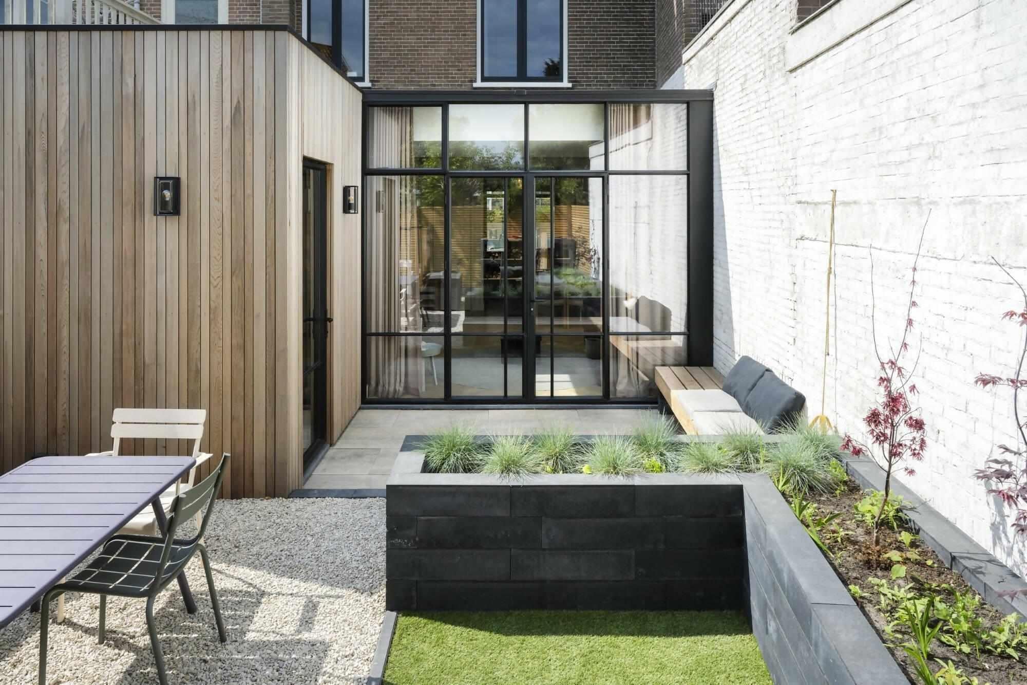 Verbouwing herenhuis met uitbreiding in hout en staal-Jaren 30 architect-aanbouw,Eetkamer,Exterieur,Keuken,Slaapkamer-OBLY