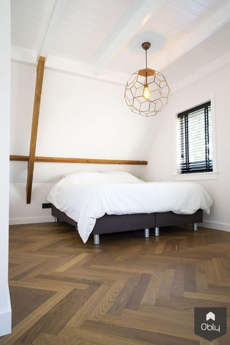 Verouderde dubbel gerookte visgraatvloer-Vloerenhuis Amsterdam-alle,Slaapkamer-OBLY
