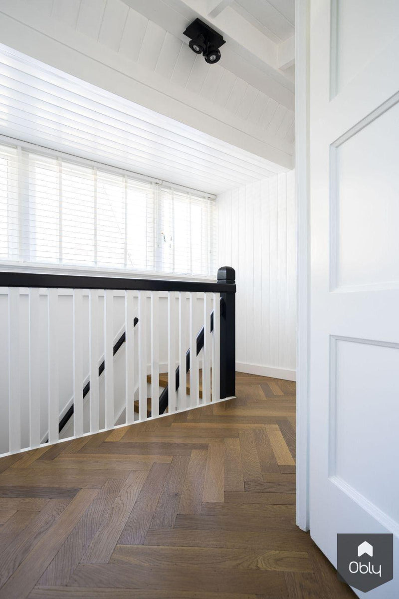 Verouderde dubbel gerookte visgraatvloer-Vloerenhuis Amsterdam-alle,Slaapkamer-OBLY