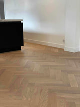 Verouderde visgraat tapisvloer-The Flooring Company-alle,Houten voer,Parketvloer,Visgraat vloer,woonkamer-Verouderde visgraat tapisvloer -OBLY