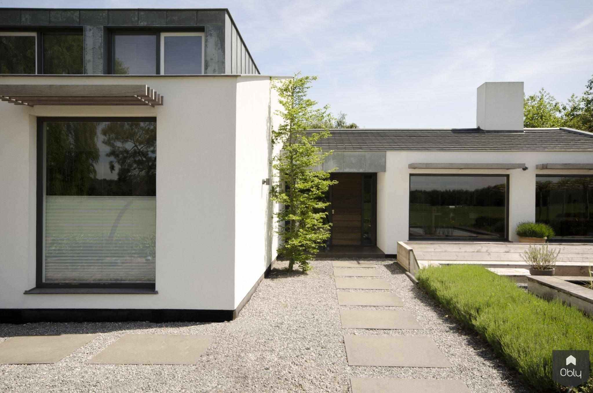 Villa Markdal-Grego Design Studio-alle,eigentijds woonhuis design,jaren 70 villa renovatie,luxe villa interieur,moderne villa metamorfose,moderne woningarchitectuur,open leefruimtes,Projecten,ruimtelijke woonindeling,stijlvolle villa verbouwing,villa Markdal,Woonkamer-OBLY