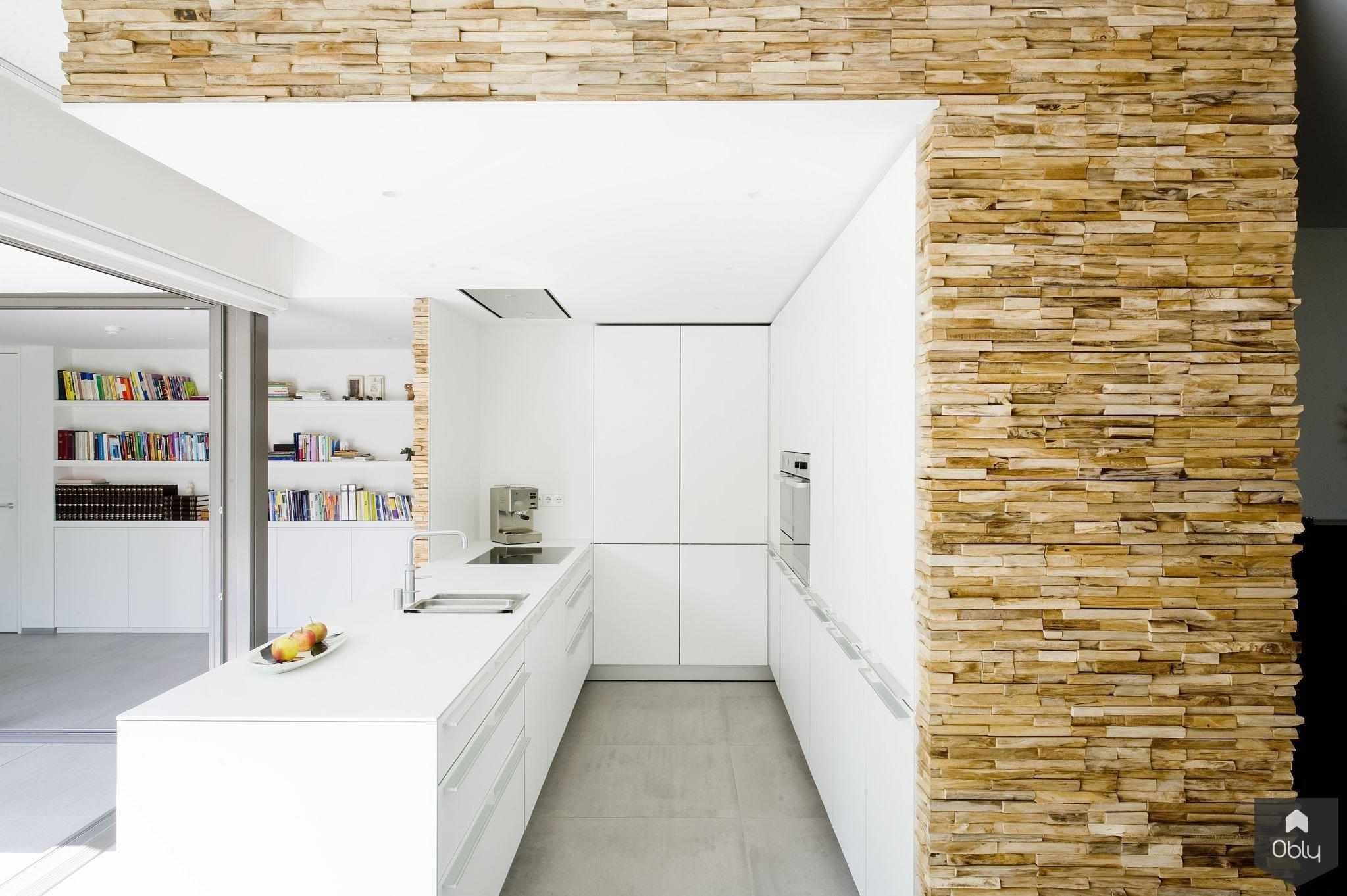 Villa Moergestel-Wonderwall Studios-alle,architectuurinterieur,designwand,gerenoveerdevilla,houtenwandbekleding,modernevilla,villainterieur,wonderwallstudios,Woonkamer-OBLY