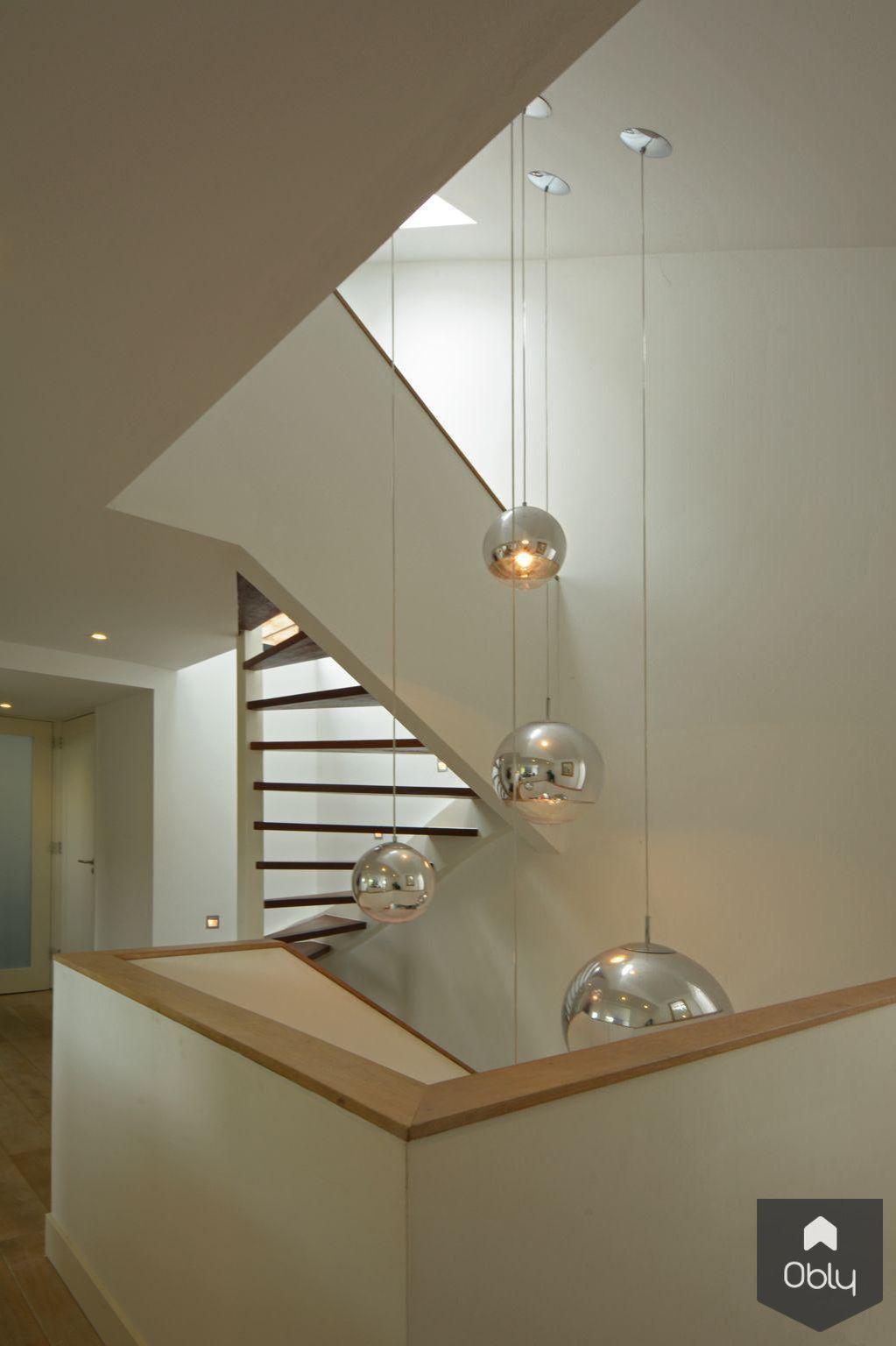 Villa Muiderberg - Trappenhuis-Maxim Winkelaar Architects-alle,daklicht,Entree hal trap,lichtinval,moderne trap,ruimtelijk ontwerp,trappenhuis,vide-OBLY