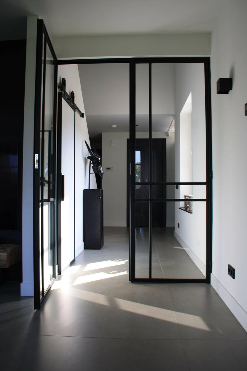 Villa met rieten dak-OBLY-Entree / hal / trap-Villa met rieten dak-OBLY