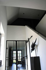 Villa met rieten dak-WOLFS ARCHITECTEN-contrast,Entree / hal / trap,hout,landelijke stijl,modern landhuis,rieten dak,stucwerk,villa-Villa met rieten dak-OBLY