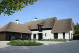 Villa met rieten dak-WOLFS ARCHITECTEN-contrast,Entree / hal / trap,hout,landelijke stijl,modern landhuis,rieten dak,stucwerk,villa-Villa met rieten dak-OBLY