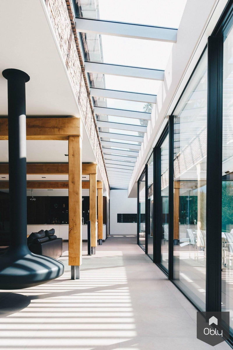 Villa met zwarte glazen wanden-KELLER minimal windows® by Kumasol-alle,Exterieur vrijstaand,Vrijstaand-Villa met zwarte glazen wanden | OBLY.com-OBLY