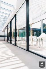 Villa met zwarte glazen wanden-KELLER minimal windows® by Kumasol-alle,Exterieur vrijstaand,Vrijstaand-Villa met zwarte glazen wanden | OBLY.com-OBLY