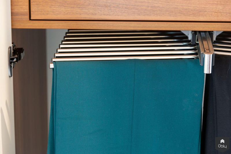 Warme maatwerk slaapkamer van notenhout-De Suite-alle,Slaapkamer-OBLY
