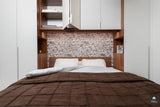 Warme maatwerk slaapkamer van notenhout-De Suite-alle,Slaapkamer-OBLY