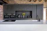 Wit Corian kookeiland-Cora Techniek-keuken-Wit Corian kookeiland in woonboerderi-OBLY