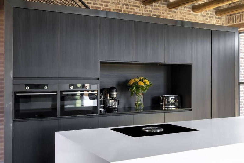 Wit Corian kookeiland-Cora Techniek-keuken-Wit Corian kookeiland in woonboerderi-OBLY