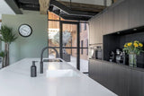 Wit Corian kookeiland-Cora Techniek-keuken-Wit Corian kookeiland in woonboerderi-OBLY